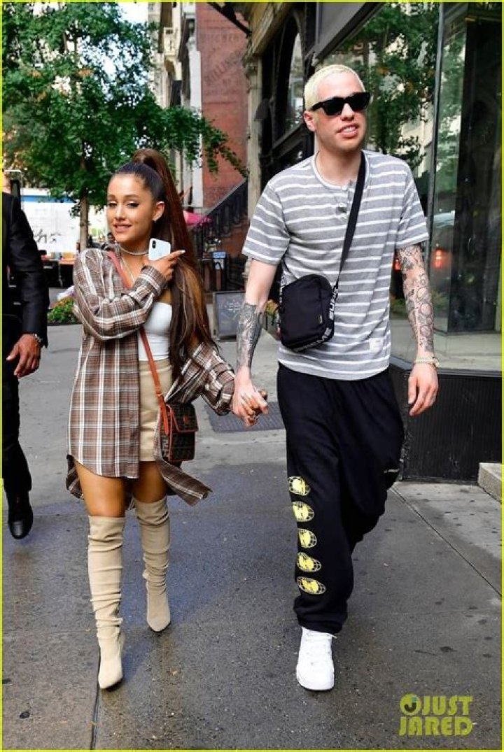 ariana grande pete davidson