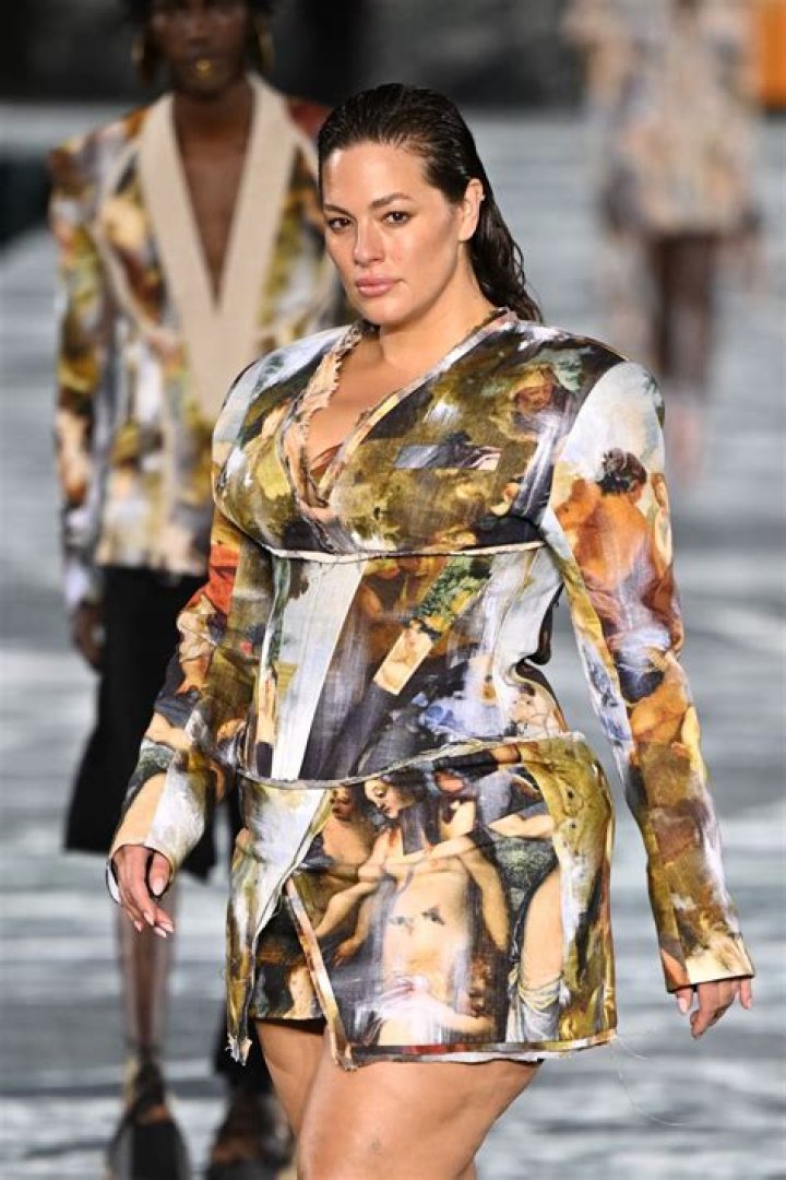 Ashley Graham models her latest limited-edition lingerie line for plus size brand Addition Elle. Ashley Graham's Spring 2018 Sexy Essentials has been launched just in time for Valentine's Day, featuring her seven bestselling pieces in sumptuous pink and charcoal grey. Ashley said: "I always say that your bra is the foundation for your look, and a well-fitting bra that makes you feel good and look good is essential. I'm excited for this collection to launch just before Valentine's Day so that you can treat your special someone - whether that's your significant other or you!" Sizes range from X-3X and 36DD-42G/H. *BYLINE MUST CREDIT: ADDITION ELLE/SPLASH NEWS Pictured: Ashley Graham Ref: SPL1646410 160118 NON-EXCLUSIVE Picture by: SplashNews.com Splash News and Pictures Los Angeles: 310-821-2666 New York: 212-619-2666 London: +44 (0)20 7644 7656 Berlin: +49 175 3764 166 World Rights