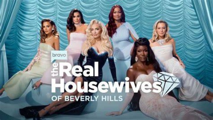 Beverly Hills, CA - Bravo star Kenya Moore goes Christmas shopping with her new baby in Beverly Hills. Pictured: Kenya Moore BACKGRID USA 18 DECEMBER 2019 BYLINE MUST READ: TheHollywoodFix.com / BACKGRID USA: +1 310 798 9111 / UK: +44 208 344 2007 / *UK Clients - Pictures Containing Children Please Pixelate Face Prior To Publication*