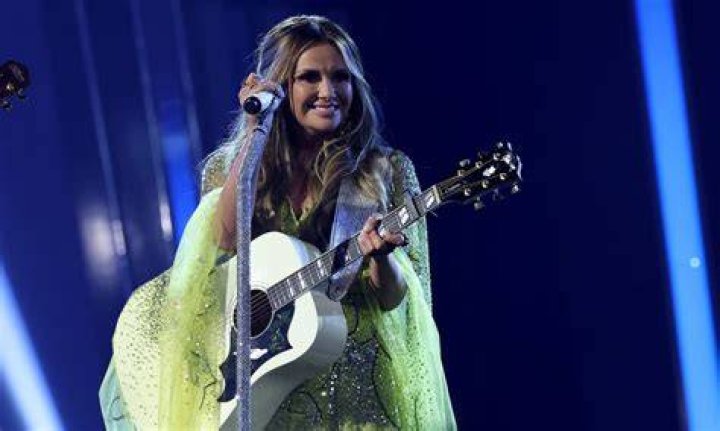 carly pearce