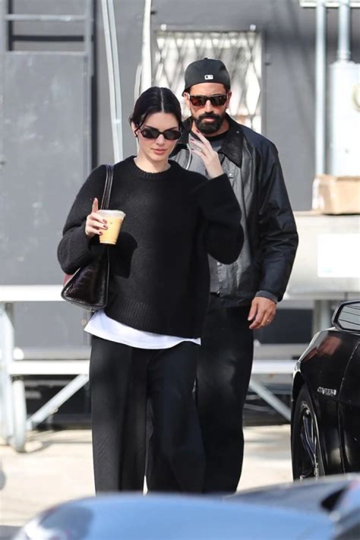 Los Angeles, CA - Kendall and Kylie Jenner sit courtside at the Clippers game and appear to be closer than ever as they spent the whole time talking and checking out the action on the court. Kylie appeared to be drinking a margarita as she watched alongside her sister who was there to support her boyfriend Devin Booker. Pictured: Kendall Jenner, Kylie Jenner BACKGRID USA 6 APRIL 2022 BYLINE MUST READ: BACKGRID USA: +1 310 798 9111 / UK: +44 208 344 2007 / *UK Clients - Pictures Containing Children Please Pixelate Face Prior To Publication*