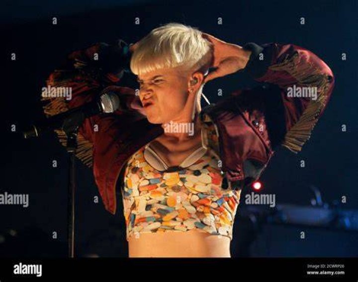 Robyn 