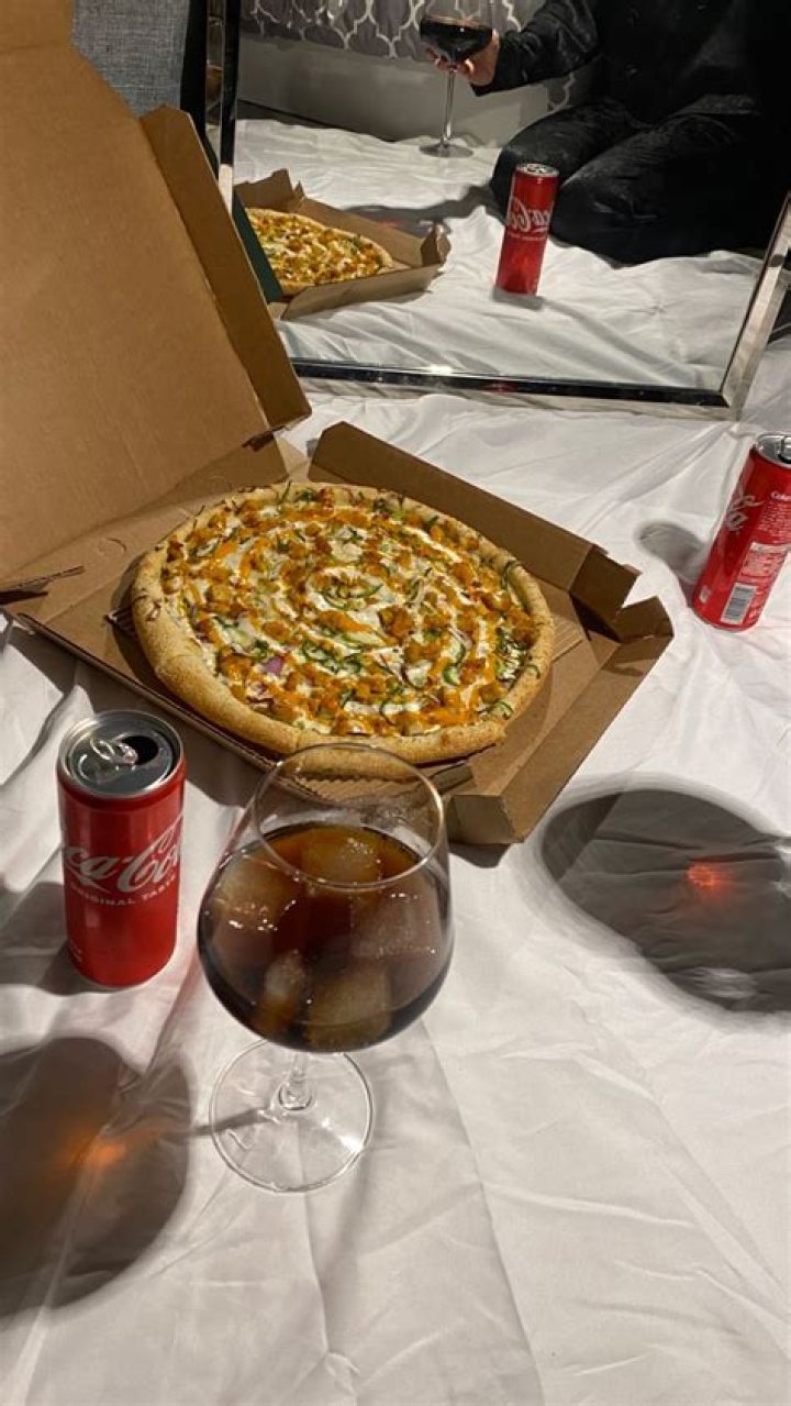 royalty brown pizza night