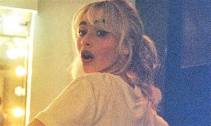 Sabrina Carpenter shows off her hair style using UNITE products